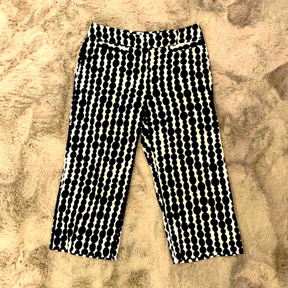 POLKA DOT CHIC CAPRIS
